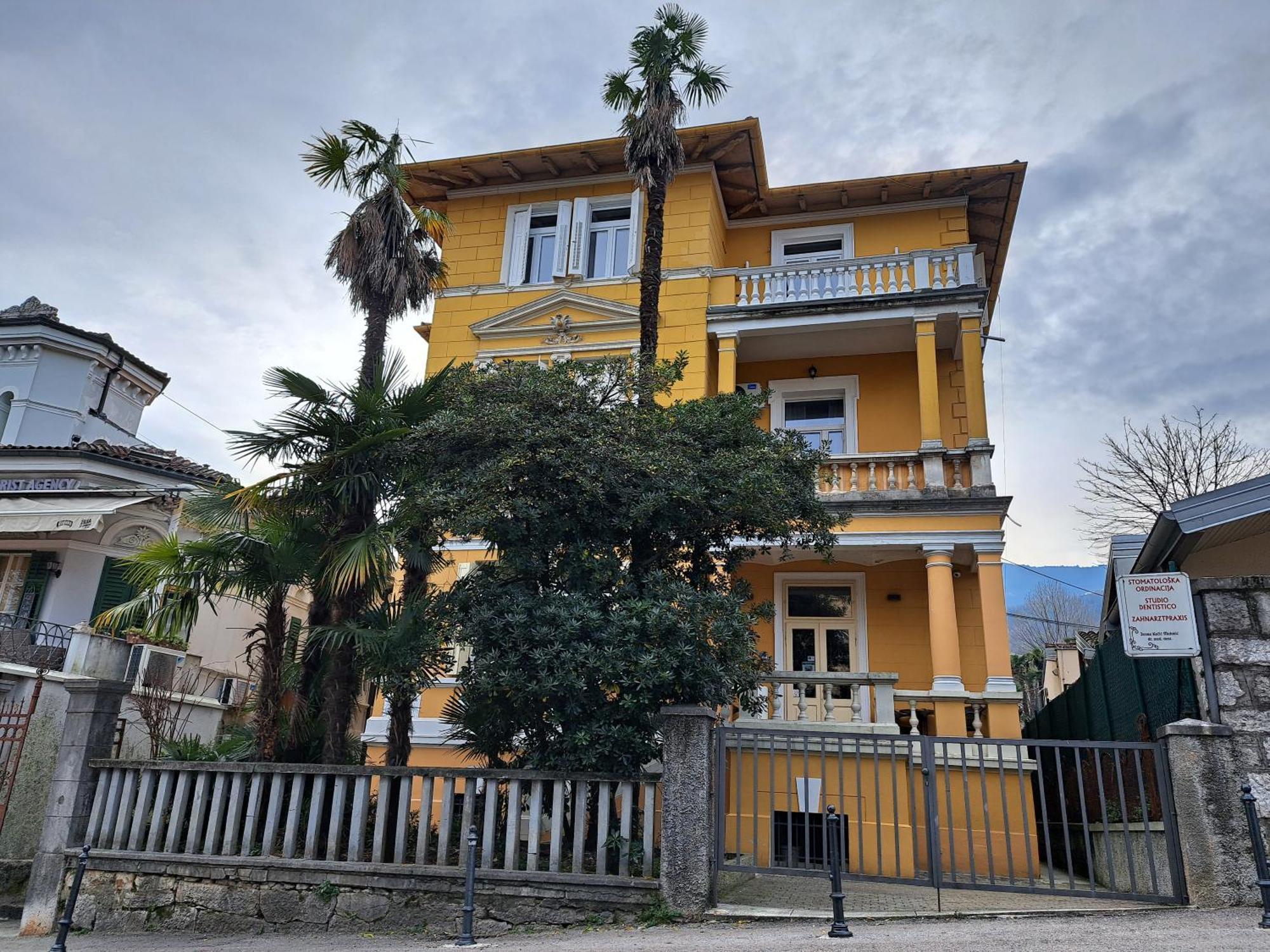 Barocco Apartment *